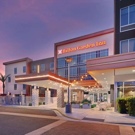 Hilton Garden Inn Chandler Downtown Extérieur photo