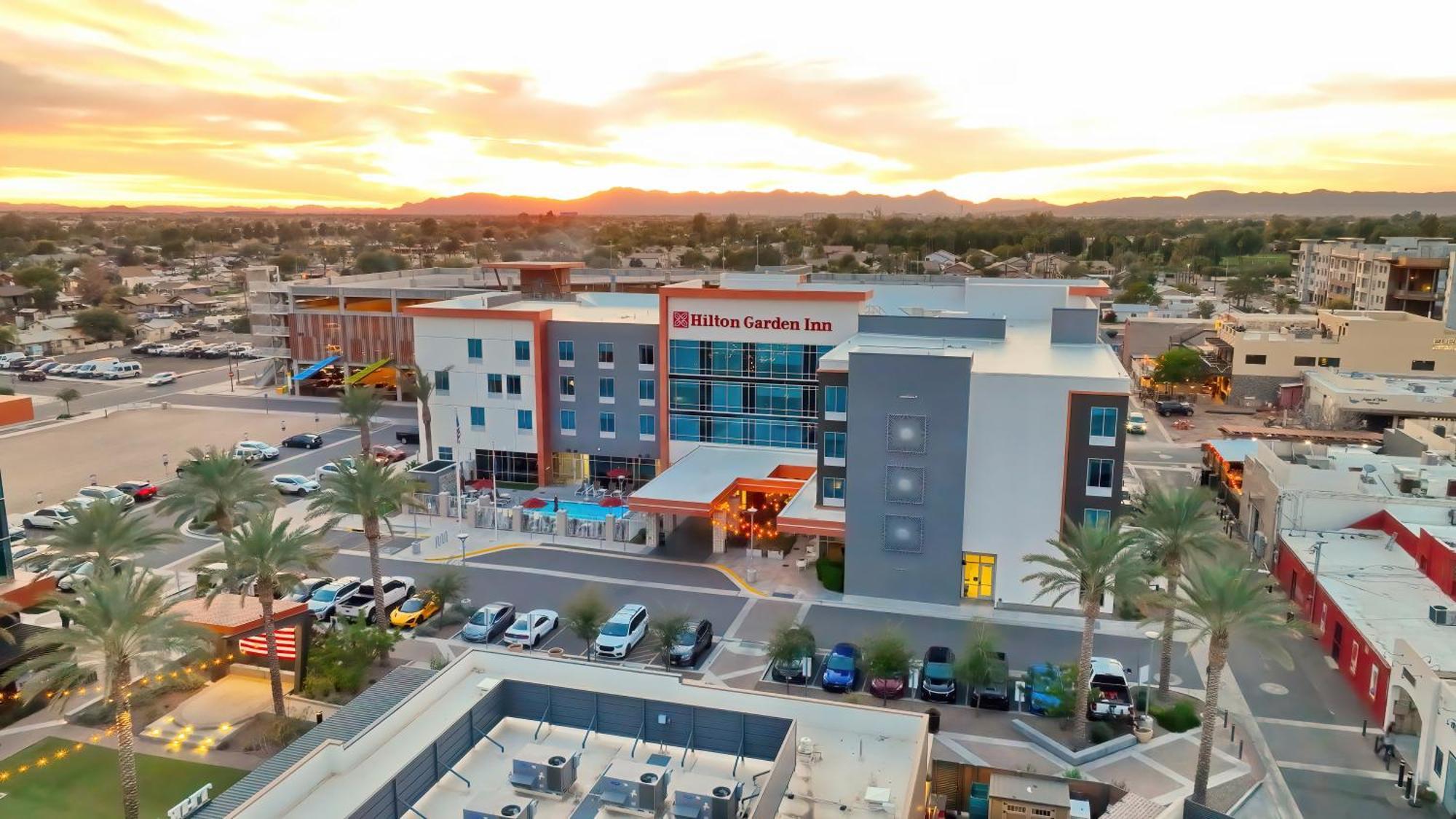 Hilton Garden Inn Chandler Downtown Extérieur photo