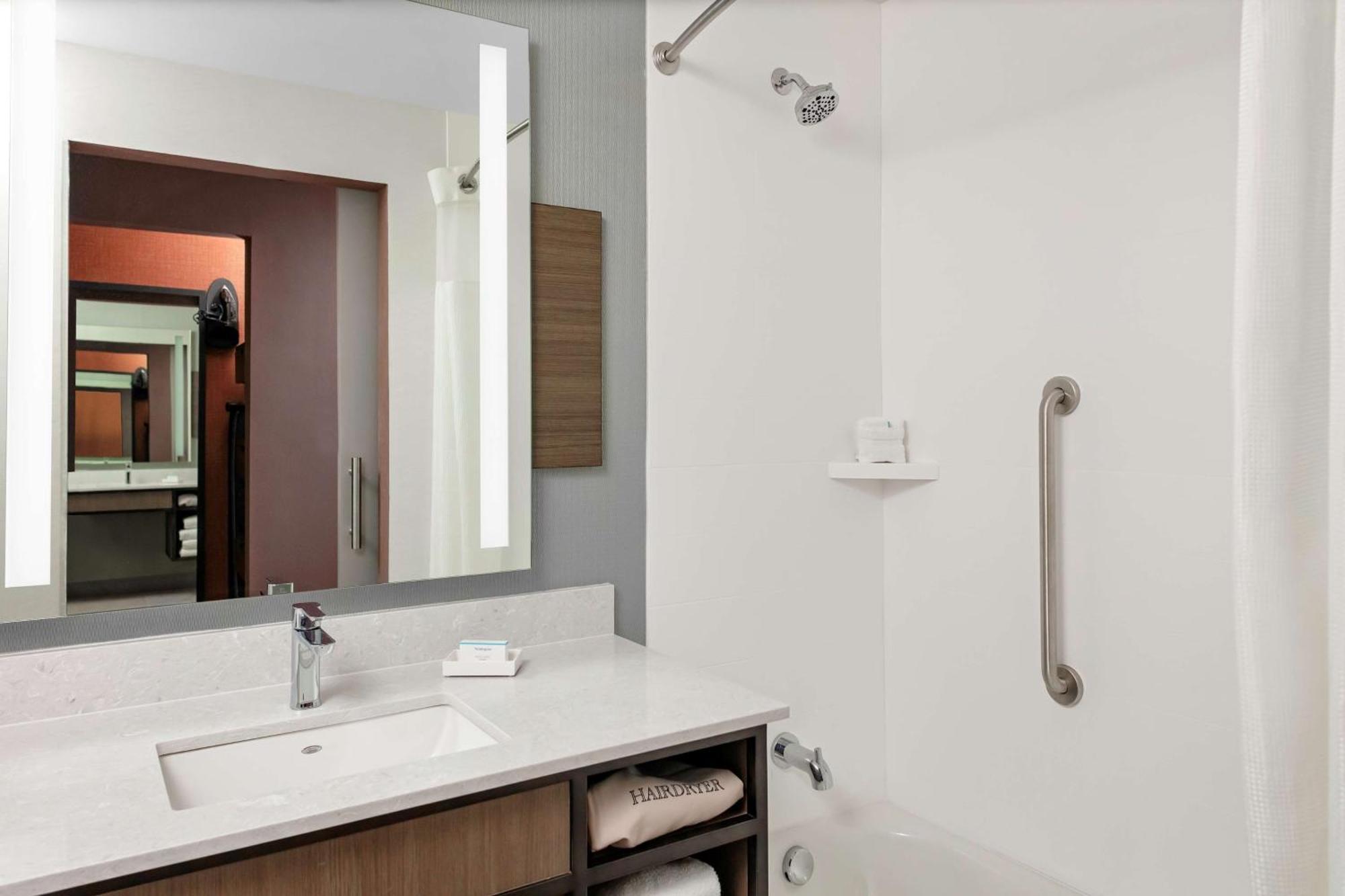 Hilton Garden Inn Chandler Downtown Extérieur photo