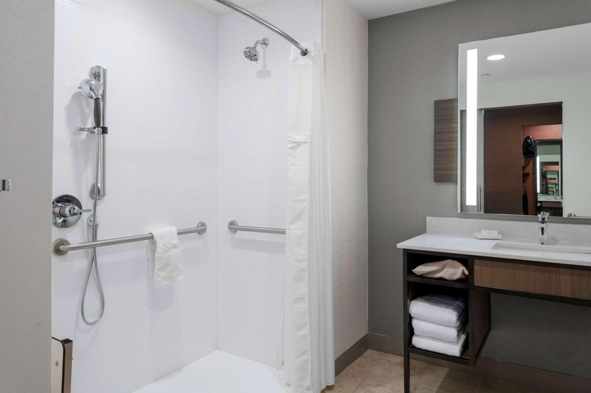 Hilton Garden Inn Chandler Downtown Extérieur photo